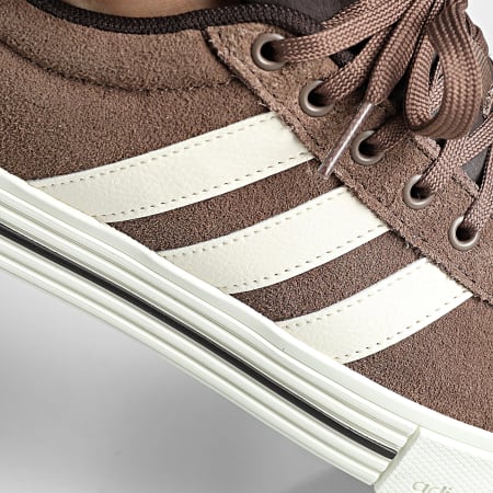 Adidas Sportswear - Baskets Daily 4.0 IH1591 Earth Strata Off White Aurora Coffee