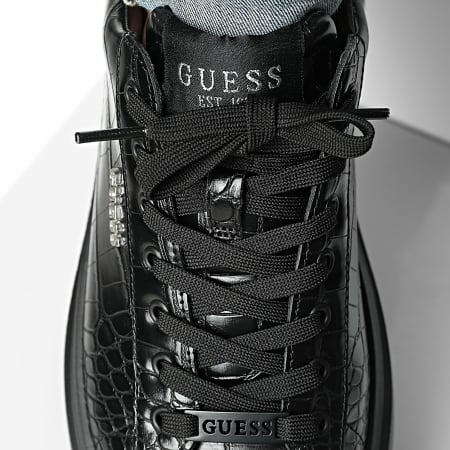 Guess - Baskets FMPELAELE12 Black