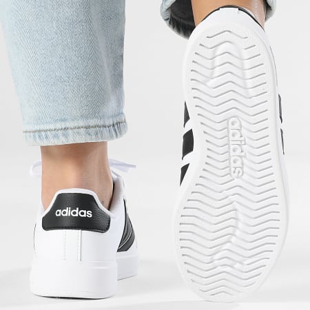 Adidas Sportswear - Baskets Femme Super White Black