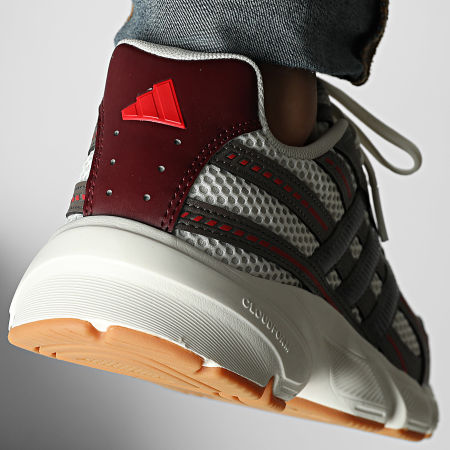 Adidas Sportswear - Baskets Technochaos 2000 HQ7283 Core White Trace Grey Metallic Better Scarlet