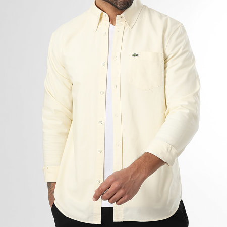 Lacoste - Camisa de Mangas Largas con Bolsillo Logo Bordado Cocodrilo Corte Regular Amarillo Claro