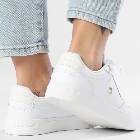 Tommy Hilfiger - Baskets Femme Casual Cupsole Sneaker 9022 White Ecru