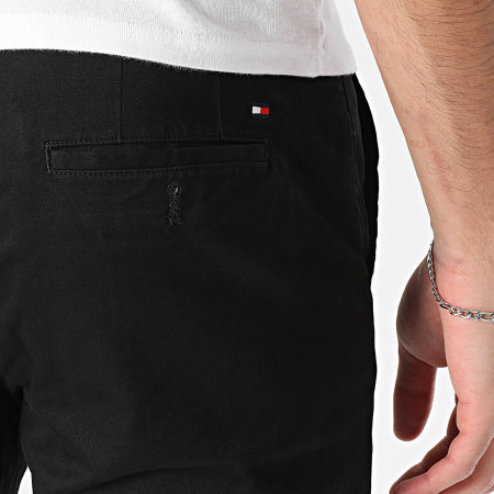Tommy Hilfiger - Pantalon Chino Core Denton Essential Twill 0262 Noir