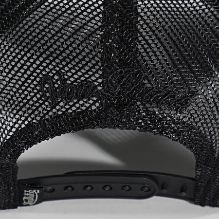 Von Dutch - Casquette Trucker Embroidery Noir