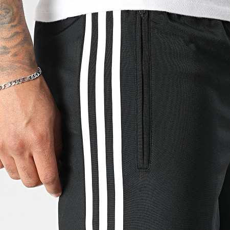 Adidas Originals - Short Jogging A Bandes Firebird KE1379 Noir Blanc
