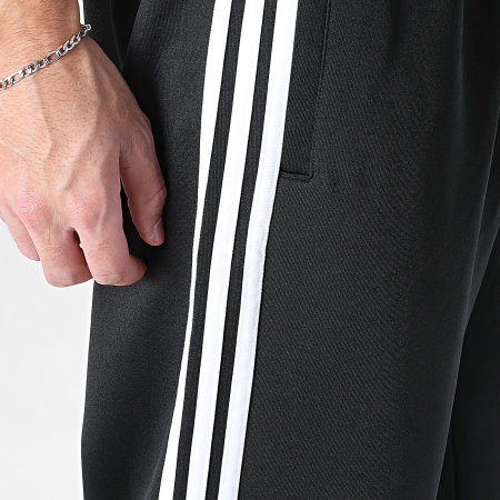 Adidas Originals - Pantalon Jogging A Bandes Loose TP KC8534 Noir Blanc