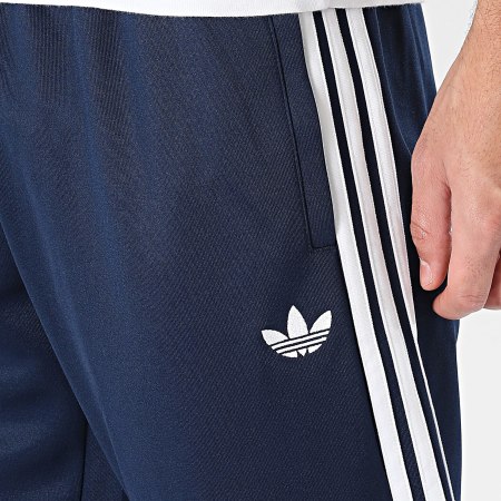 Adidas Originals - Pantalon Jogging A Bandes SST Reg KE3521 Bleu Marine Blanc