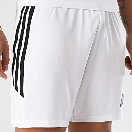 Adidas Sportswear - Short Jogging A Bandes Tiro 26 KA8775 Blanc Noir