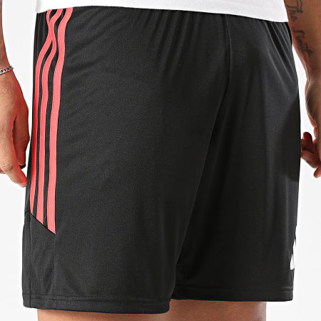 Adidas Sportswear - Short Jogging A Bandes Tiro 26 KA8776 Noir Rouge