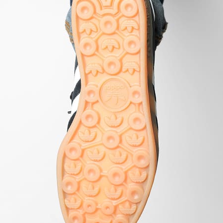 Adidas Originals - Baskets Gazelle Indoor JI2060 Core Black Footwear White Gum 2