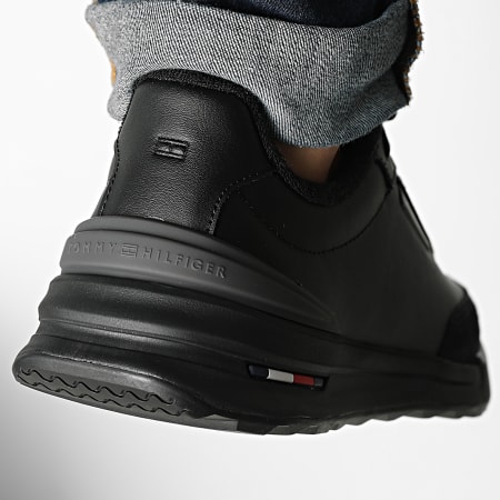 Tommy Hilfiger - Baskets Retro Runner Mix Leather 5721 Black