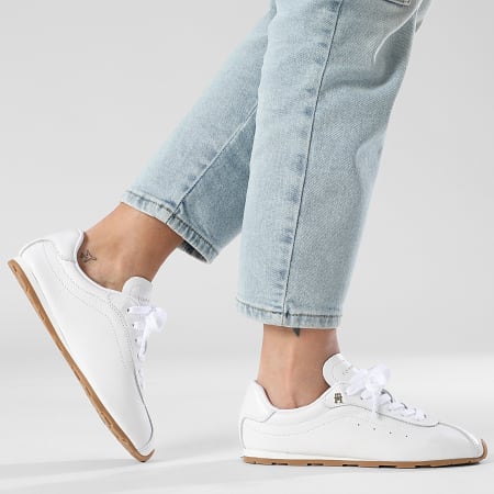 Tommy Hilfiger - Baskets Femme TH Low Profile Runner 8951 White