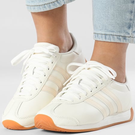 Adidas Sportswear - Baskets Femme Runvista JR4626 Core White Semi Frozen Turbo Gum