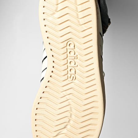 Adidas Sportswear - Baskets Streettalk IH4282 Off White Sand Strata