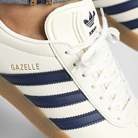 Adidas Originals - Baskets Gazelle JI0209 Cloud White Dark Blue Gum 4