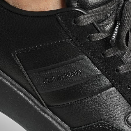 Calvin Klein - Baskets City Runner Laceup Tape Leather 2033 Triple Black