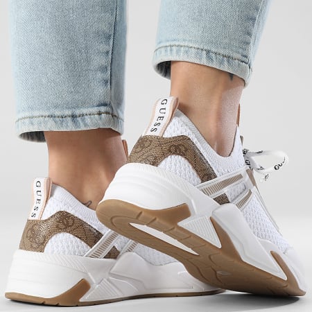 Guess - Baskets Femme FLPGENFAM12 White