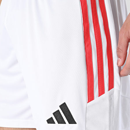 Adidas Sportswear - Short Jogging A Bandes Tiro 26 KR0365 Blanc Rouge Clair