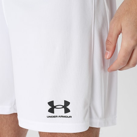 Under Armour - Short Jogging Challenger 1372691 Blanc