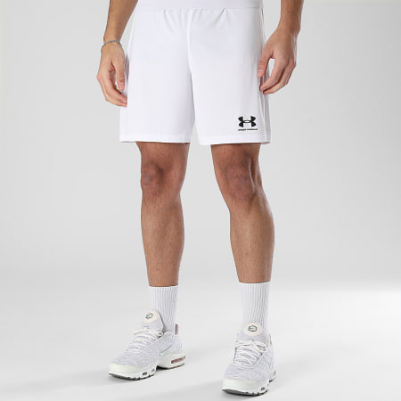 Under Armour - Short Jogging Challenger 1372691 Blanc