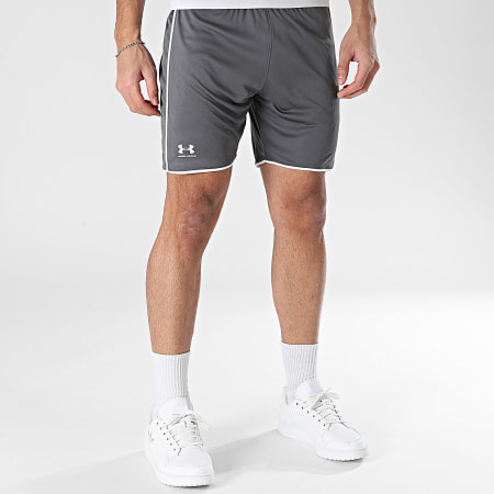 Under Armour - Short Jogging Challenger Train 6009896 Gris Anthracite