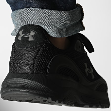 Under Armour - Baskets Tech Runner 6011293 Black