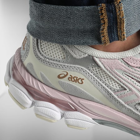 Asics - Baskets Gel NYC 1203A383 Concrete Barely Rose