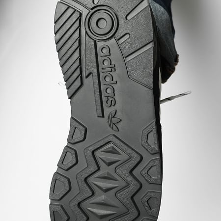 Adidas Originals - Baskets Treziod 2 IH3803 Core Black Footwear White Grey One x SUPERLACED