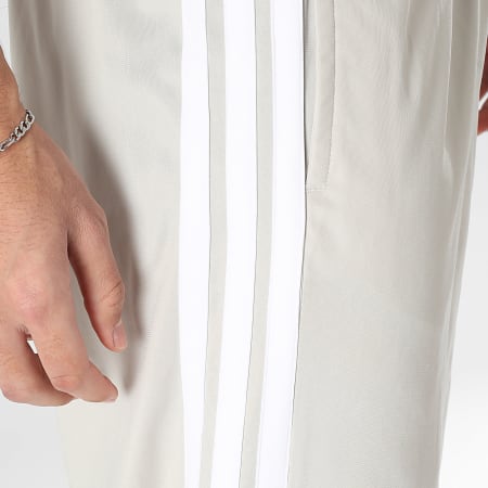 Adidas Sportswear - Pantalon Jogging A Bandes 3 Stripes KC1379 Beige Blanc