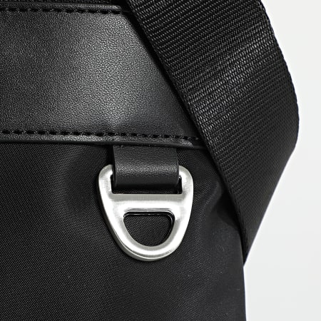 Armani Exchange - Sacoche XM002534_AF22538 Noir