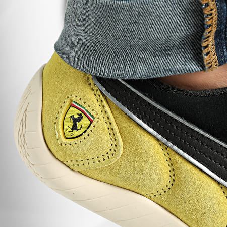 Puma - Zapatillas Ferrari Speedcat 309125 Black Speed Yellow Warm White