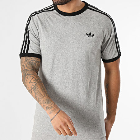 Adidas Originals - Ensemble Tee Shirt Et Short Jogging A Bandes 3 Stripes KE3532 KE2433 Gris Chiné