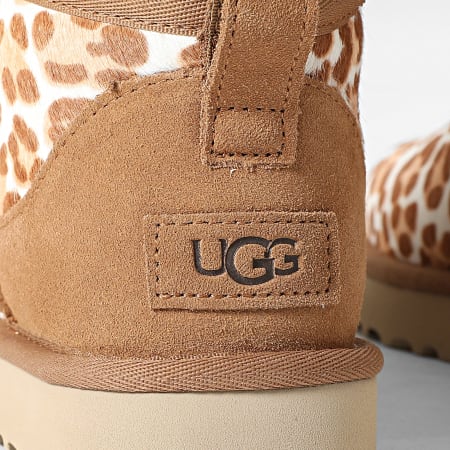 UGG - Chaqueta con capucha y cremallera EM004534-AF13700 Negro