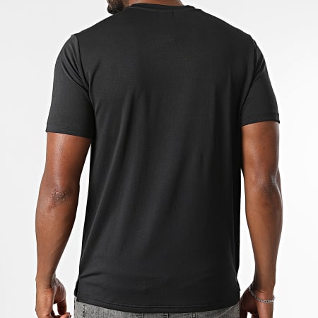 New Balance - T-Shirt MT51801 Preto