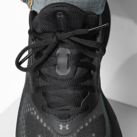 Under Armour - Baskets UA Turbulence 3 6006717 Black