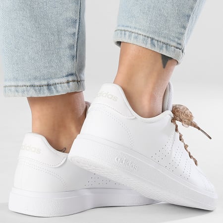 Adidas Sportswear - Baskets Femme Advantage Base 2.0 J IE8688 x SUPERLACED Lacets Léopard Jaune