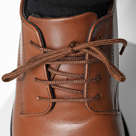Clarks - Chaussures Howard Walk Tan Leather