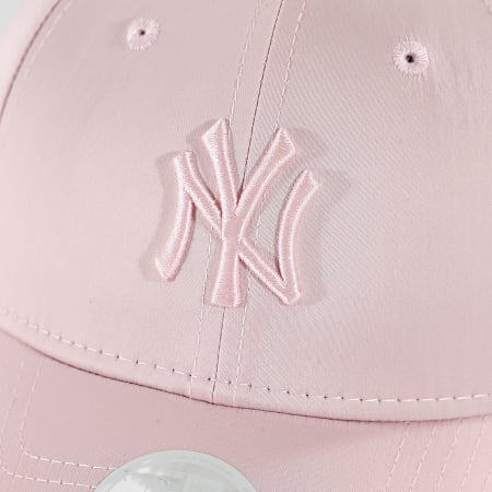 New Era - Casquette Femme 9Forty NY Yankees 60771882 Rose Clair