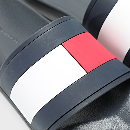 Tommy Hilfiger - Claquettes Core Hilfiger Flag Pool Slide 5798 Desert Sky