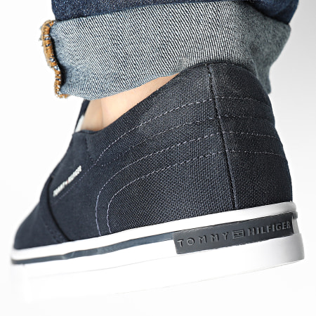 Tommy Hilfiger - Chaussures Vulc Core Slip On 5689 Desert Sky