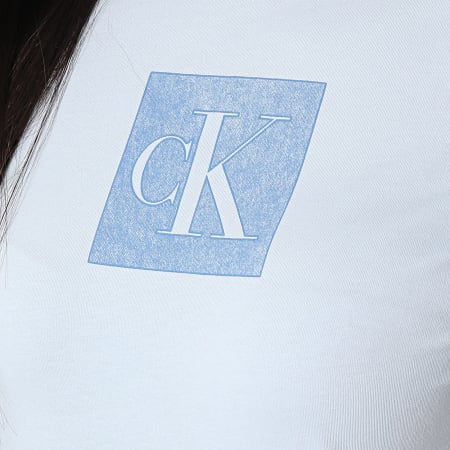 Calvin Klein - Tee Shirt Femme 819G Bleu Clair