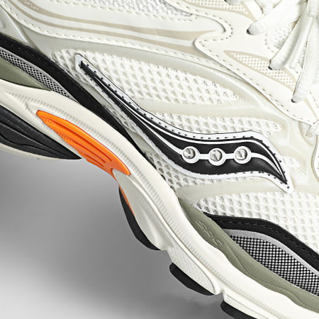 Saucony - Baskets Progrid Omni 9 White Turmeric