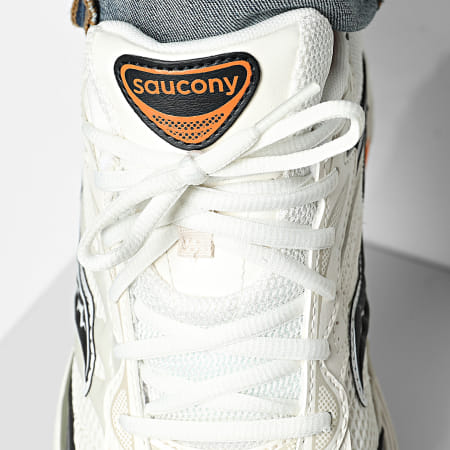 Saucony - Baskets Progrid Omni 9 White Turmeric