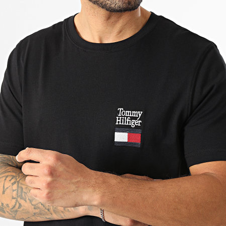 Tommy Hilfiger - Tee Shirt Regular Fit Brand Love Text Stack 2367 Noir