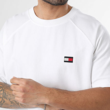 Tommy Hilfiger - Tee Shirt Flag Elevated 2396 Blanc