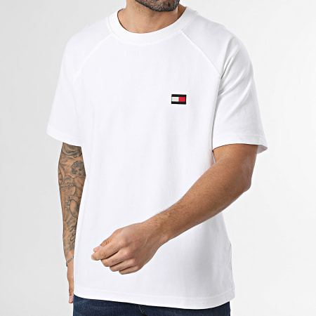 Tommy Hilfiger - Tee Shirt Flag Elevated 2396 Blanc