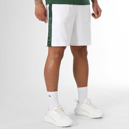 Lacoste - Ensemble Tee Shirt Et Short Jogging A Bandes Logo Crocodile Vert Blanc