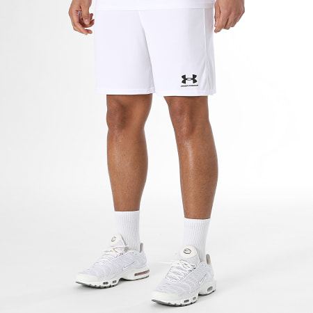 Under Armour - Ensemble Tee Shirt Et Short Jogging Challenger 1326799 1372691 Blanc