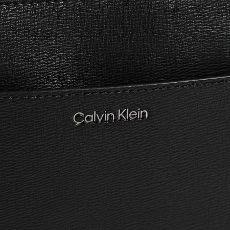 Calvin Klein - Bolsa Emblem Hw Camera Bag D3291G Negro