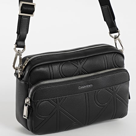 Calvin Klein - Sac A Main Femme Emblem Aop Emboss Camera Bag D3330G Noir